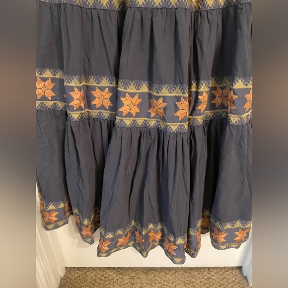 Beautiful embroidered Ivy City Co. dress. Never worn, nwt. - Picture 5 of 8